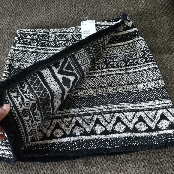 H&M Wrap Skirt Women Sz 8 Black White Paisley Fringe Short Tweed New - Picture 8 of 16